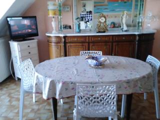 Appartement au 1er étage avec terrasse - 2 chambres, 4 personnes, parking face à la mer - FR-1-843-36 - Le Croisic - 2