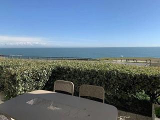 Le Croisic : 2 Pièces en Bord de Mer avec Terrasse - FR-1-843-38 - Le Croisic - 0