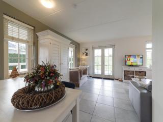 Holiday Home in Zeeland with Garden - Wemeldinge - 1