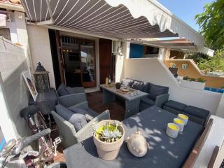 Port Leucate : Villa Studio Mezzanine, Climatisée, Animaux -10kg, Parking, 4 Pers. - FR-1-798-54 - 1