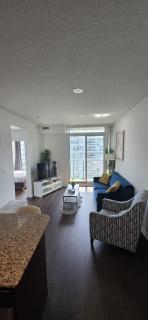Toronto CN Tower Maple Leaf Square Luxurious 2 Bedroom Condo - Toronto - 0