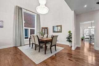 5 Bedroom Luxe Home with Patio beside Square One - Mississauga - 6
