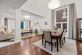 5 Bedroom Luxe Home with Patio beside Square One - Mississauga - 3