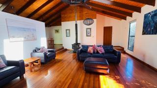 Beach Cabin - Buddina - 0