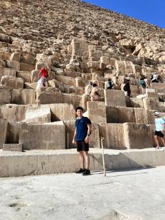 Sidra Pyramids House - 6