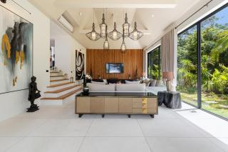 Villa Caprice 4BR Private Luxury Estate Sea View - 2