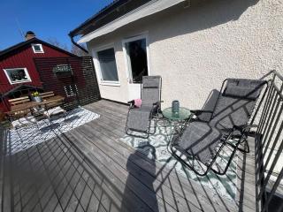 Top floor in villa with balcony, close to the sea - Saltsjöbaden - 3