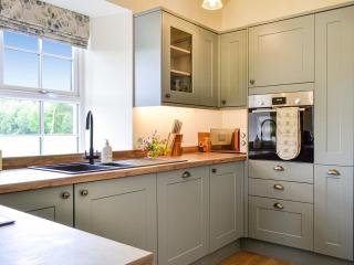 Kingfisher Cottage - Kirkton of Airlie - 2