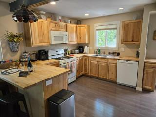 Chalet at the base of Schweitzer Mountain - Sandpoint - 4