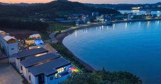 Ongjin Guardians Pool Villa - 1