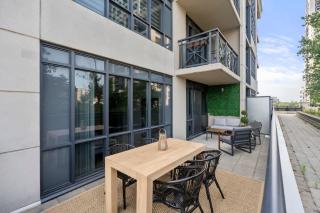 Charming Condo with Private Terrace in Etobicoke - Toronto - 2