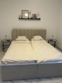 Superior XL - 110qm - 9 Personen Central Rooftop - 20 min to Hamburg - 2