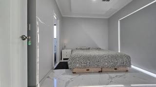 Stay in Newly build 3 bedrooms 2 bathrooms house - Perth - 1