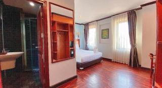 Cheuang Vanavong 2 - Vientiane - 2