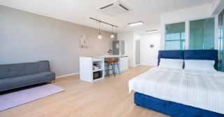 Ongjin Guardians Pool Villa - - 4
