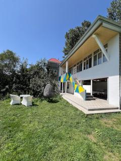 Mountain House - - 1