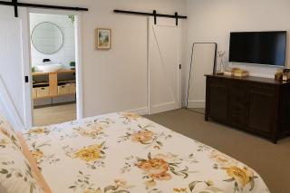Stunning Modern Queenslander, steps to Lake - Weyba Downs - 9