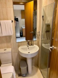 8 Adriatico Condo beside Robinsons Mall Y1 - Manila - 2