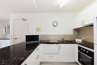 Lindomare Unit 12, 11 Orvieto Tce, Kings Beach - Caloundra - 9