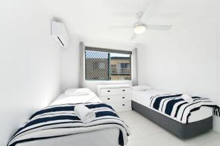 Lindomare Unit 16, 11 Orvieto Tce, Kings Beach - Caloundra - 3