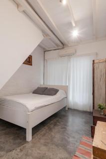 European-Inspired Villa Near Beach & Dining - Gili Trawangan - 6