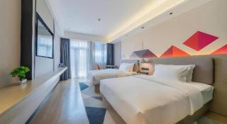 Borrman Hotel Chongqing Auto Expo Sanya Bay Light Rail Station - 1