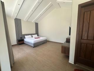 Seven Peaks Resort - Naran - 9