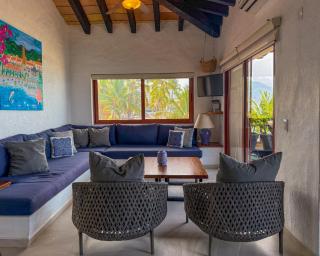 Los Tules 501 one bedroom apartment with ocean views and lush palm gardens - Puerto Vallarta - 2