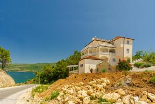 Green Haven Sea & Forest Apartments - 3