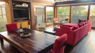 'Beach Pavilion at Killcare' by Accom Holidays - Killcare - 6