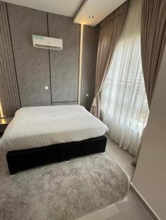 Luxury Waterview 3 bedroom apartment in Banana Island with Pool, Gym, Air Hockey, Table tennis and Free WIFI - Lagos - 3