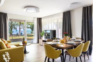 Karolina Lakefront Residence with Private Garden - Siófok - 4