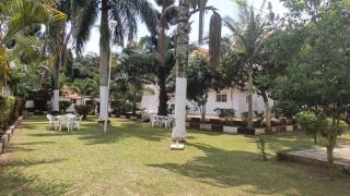 Hallelujah White House Residence - Entebbe - 1