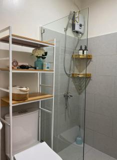 Minimalist Condo unit in the heart of Cebu at The Median - Cebu City - 4