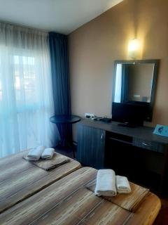 Hotel Ray - 4