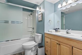Private Family Entertainer's Suite - Calgary - 6