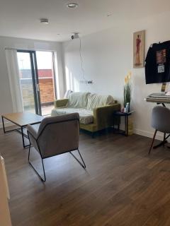 Private double room with shared amenities near Manchester - 2
