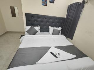 Hotel Shri Biraj Residency - Kondapur - 6