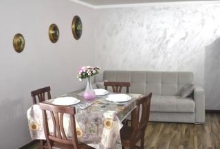 Santa Teresa House - Syracuse - 1