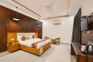Hotel Ganeshwaram 45 - Noida - 1