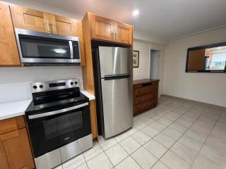 Cozy Custom Vacation Home - 2