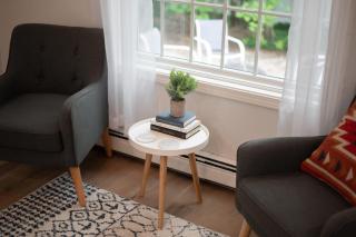 Gorogeous Chic 2BDR Renovated Home near Downtown Sleeps 6 843 - Traverse City - 1