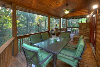 Castle Creek Hot tub nearby creek gas fireplace - Cherry Log - 4