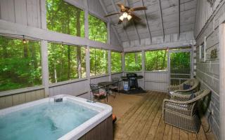 A Secret Romance - Pigeon Forge - 9