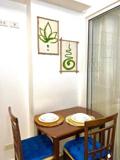 15 Mins Away from NAIA Perfect for Staycation - Manila - 6