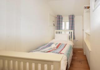 4 Seaview - Looe - 2