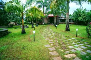 Rajlok Resort - Pune - 9