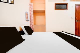 Hotel O G.D Guest House - Ayodhya - 1