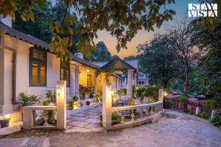 StayVista at The Emily Chalet 7 BR House in Nainital with Bonfire, BBQ - Nainital - 8