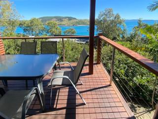 Family Island Dream Escape at Compass Point 10 Hamilton Island, 3BR Villa with Buggy - Hamilton Island - 8